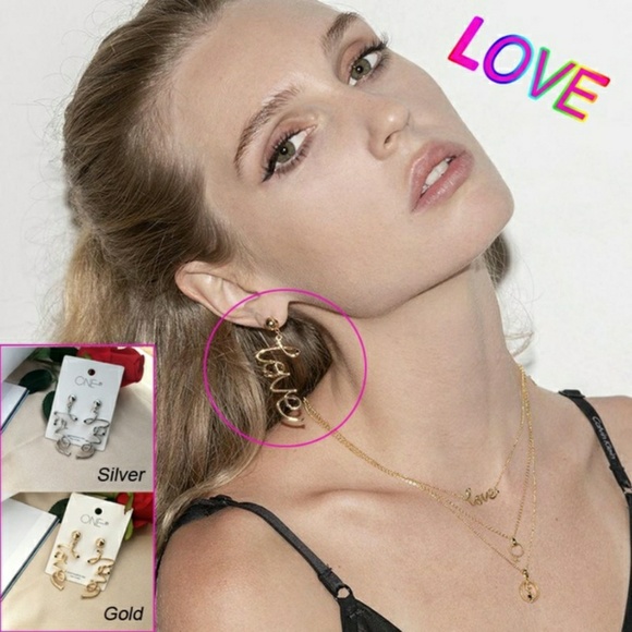 Jewelry - ❤ 4/$15❤ Silver 💘 Love Earrings